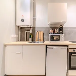  Appartement Charming 1-bedroom Across From Halles Paul Bocuse & Part-dieu
